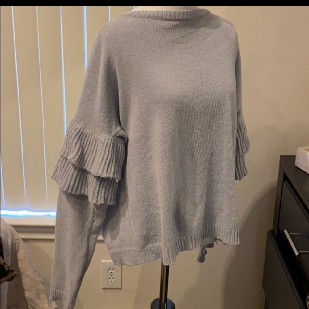 Puff sleeve sweater